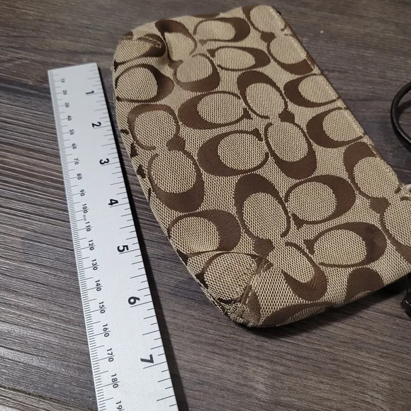 Coach Est. 1841 SOHO Turnlock Medium Brown Signature Wallet Wristlet Canvas - Picture 8 of 9